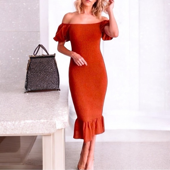 Dresses & Skirts - NWT BerryGo Women's Smocked Bodycon Off Shoulder Puff Short Sleeve Mermaid Dress